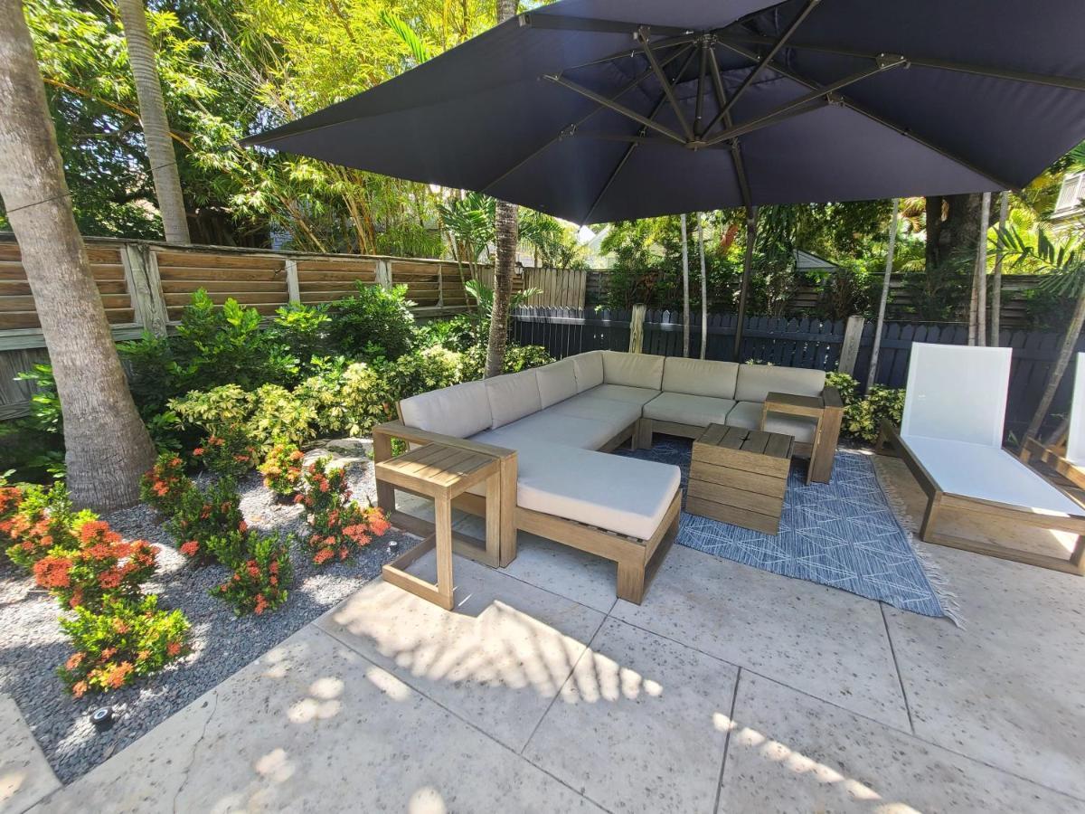 Duval Street Suite With Pool Key West Bagian luar foto