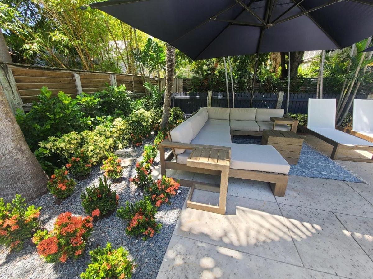 Duval Street Suite With Pool Key West Bagian luar foto